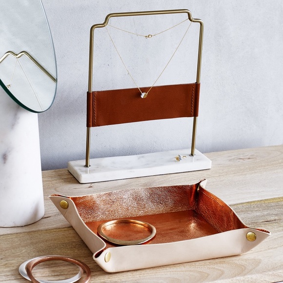 Oliver Bonas large leather catchall jewelry tray nude copper rose gold - Picture 5 of 5